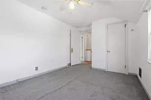 543 Old Farm Rd, Baldwin Twp, PA 15234 - Photo 24