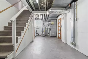 543 Old Farm Rd, Baldwin Twp, PA 15234 - Photo 26