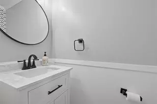 3073 Meadowbrook Ct, Hampton, PA 15044 - Photo 16