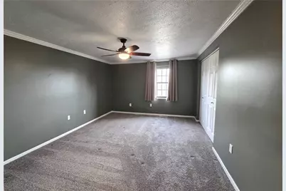 711 Newton Square, Moon/Crescent Twp, PA 15108 - Photo 12