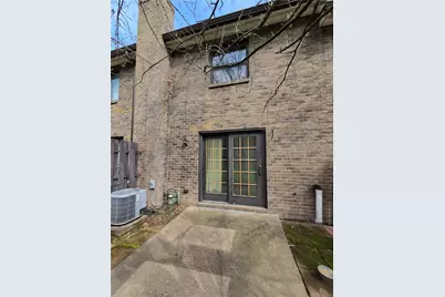 711 Newton Square, Moon/Crescent Twp, PA 15108 - Photo 14