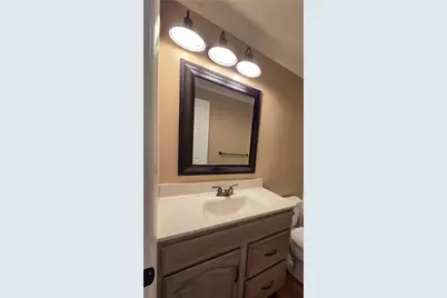 711 Newton Square, Moon/Crescent Twp, PA 15108 - Photo 10