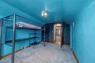 2704 Skyline Dr, West Mifflin, PA 15122 - Photo 18