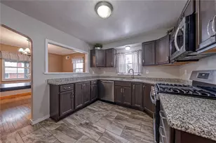 2704 Skyline Dr, West Mifflin, PA 15122 - Photo 4