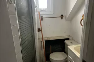 426 E 2nd Ave, Tarentum, PA 15084 - Photo 14