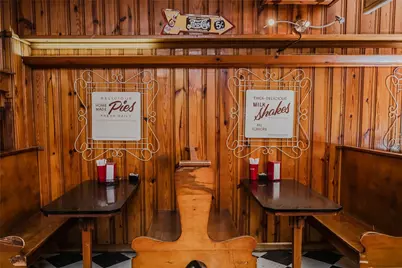 113 Grant Avenue, Vandergrift, PA 15690 - Photo 4