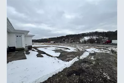 810 Carlton Drive, Bentleyville, PA 15314 - Photo 18