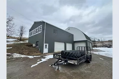 797 Carlton Dr, Bentleyville, PA 15314 - Photo 2