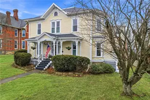 131 S Pitt St, Mercer Boro, PA 16137 - Photo 2