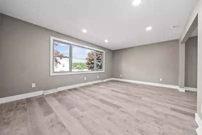 755 Massachusetts St, Ellwood City, PA 16117 - Photo 10