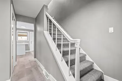 755 Massachusetts St, Ellwood City, PA 16117 - Photo 8