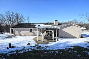 538 Old Hickory Ridge Rd, Chartiers, PA 15342 - Photo 6