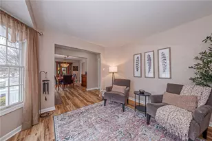 5683 Villahaven Dr, Pittsburgh, PA 15236 - Photo 12