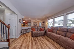 5683 Villahaven Dr, Pittsburgh, PA 15236 - Photo 10