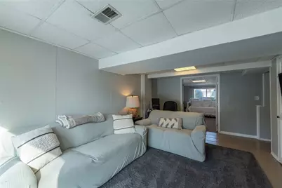 200 Kirkwood Dr, Cranberry Township, PA 16066 - Photo 20