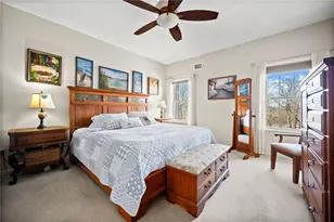 322 Woodcrest Dr, Coraopolis, PA 15108 - Photo 10