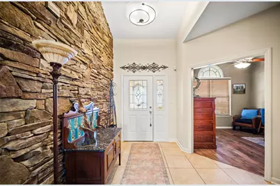 322 Woodcrest Dr, North Fayette, PA 15108 - Photo 4