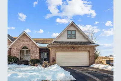 322 Woodcrest Dr, North Fayette, PA 15108 - Photo 2