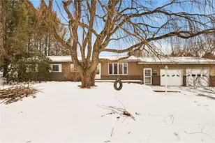 1306 Pitt St, Jennerstown Boro, PA 15547 - Photo 2