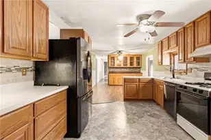 1306 Pitt St, Jennerstown Boro, PA 15547 - Photo 16