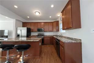 246 Grace Manor Dr, Robinson Twp, PA 15108 - Photo 6