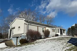 27 Hnida Rd, Shenango Township, PA 16159 - Photo 2