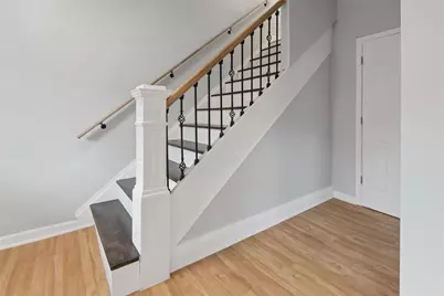 221 Elm St, Pittsburgh, PA 15218 - Photo 8