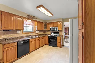 1101 Grouse Run Rd, Bethel Park, PA 15102 - Photo 10