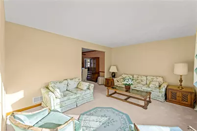 1101 Grouse Run Rd, Bethel Park, PA 15102 - Photo 6
