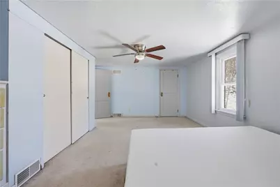 1113 Rochester Rd, Ross Twp, PA 15237 - Photo 18