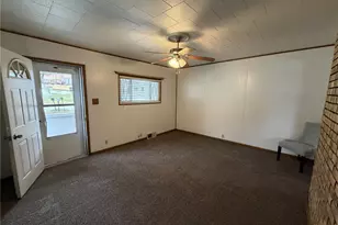 820 Main St, Springdale Township, PA 15049 - Photo 10