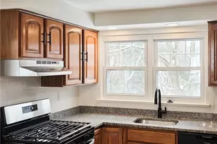 524 MacFarlane Dr, Pittsburgh, PA 15235 - Photo 10