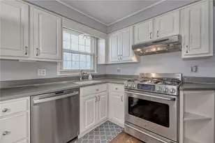 106 Yellowstone Dr, Unity Township, PA 15650 - Photo 4