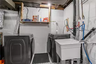 369 Maytide St, Pittsburgh, PA 15227 - Photo 24