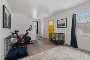 369 Maytide St, Pittsburgh, PA 15227 - Photo 4