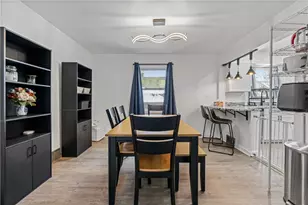 369 Maytide St, Pittsburgh, PA 15227 - Photo 6