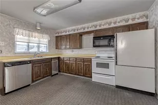 1628 Vermont Ave, White Oak, PA 15131 - Photo 10