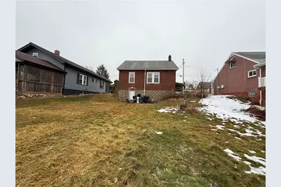 2804 E St, Liberty Boro, PA 15133 - Photo 28