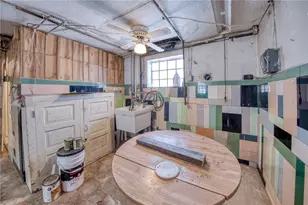 2450 Valera Ave, Pittsburgh, PA 15210 - Photo 22