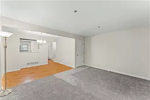 1424 Meadowbrook Dr, Canonsburg, PA 15317 - Photo 10