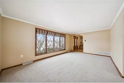 5934 Graybrook Dr, Murrysville, PA 15632 - Photo 2