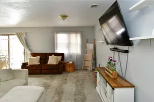 106 Meadowview Dr, Connoquenessing Township, PA 16053 - Photo 2
