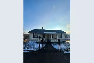 380 Monroe Ave, Leechburg Boro, PA 15656 - Photo 2