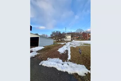 380 Monroe Ave, Leechburg Boro, PA 15656 - Photo 10