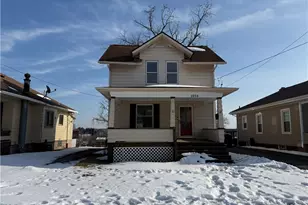 1056 Adams St, New Castle, PA 16101 - Photo 1