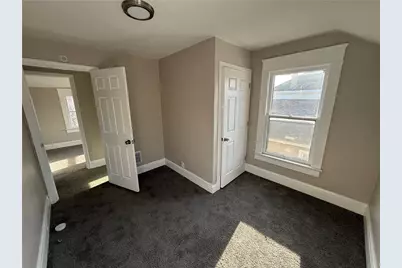 1056 Adams Street, New Castle, PA 16101 - Photo 10