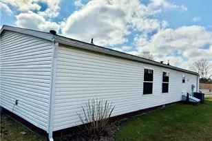 105 Reed Ln, Summit Township, PA 16002 - Photo 36