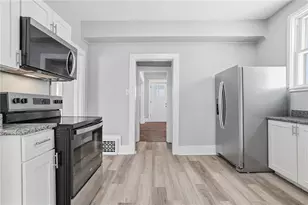 232 E Meyer Ave, New Castle, PA 16105 - Photo 10