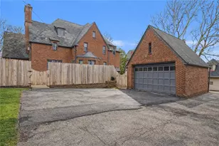 419 N Main St, Greensburg, PA 15601 - Photo 40