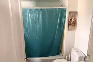 327 Lowell St, Vandergrift, PA 15690 - Photo 8